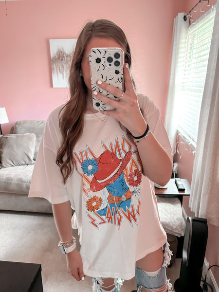 long live cowgirls graphic tee